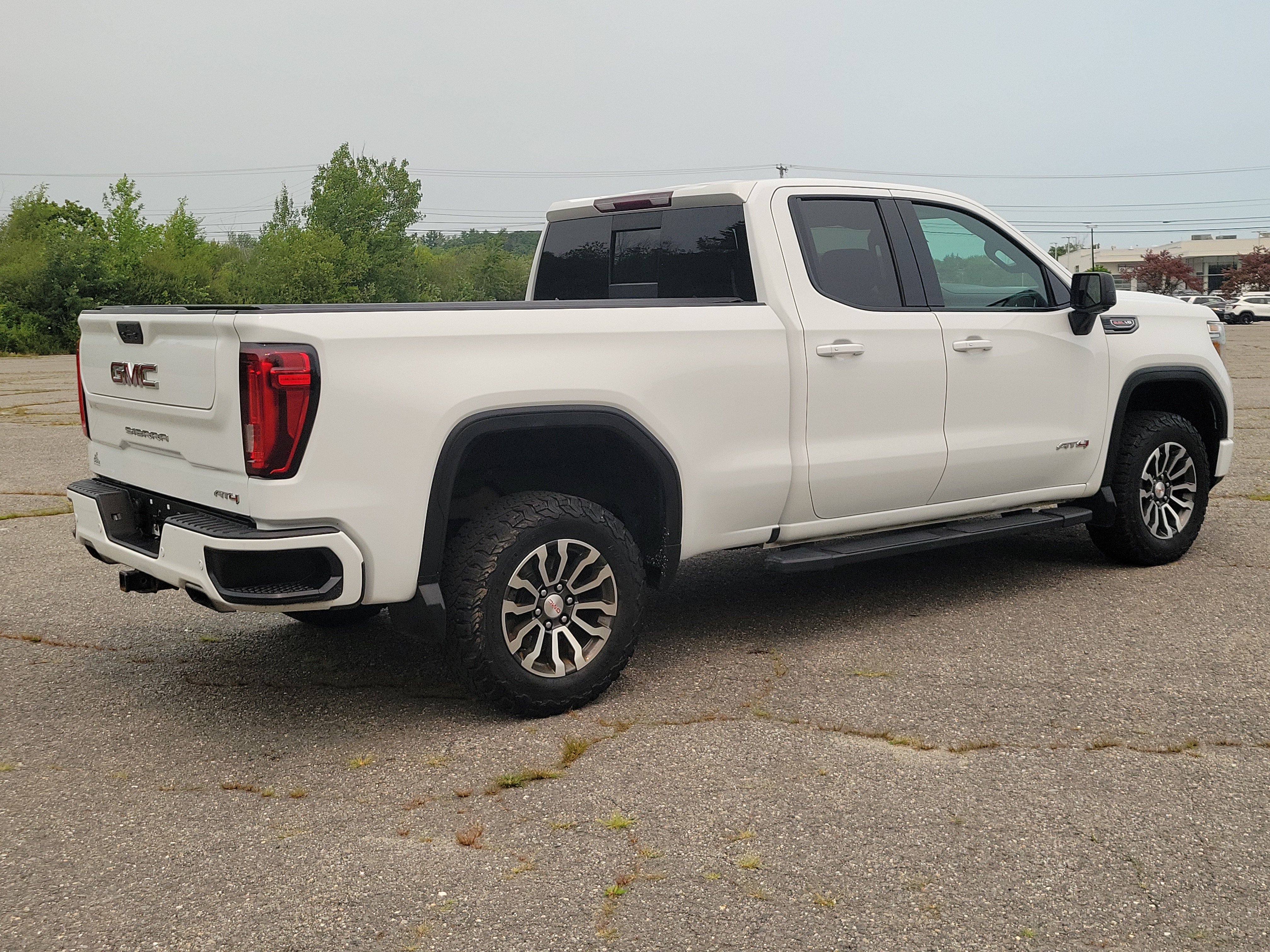 Used 2019 GMC Sierra 1500 AT4 w/ AT4 Premium Package AWD/4WD image 5