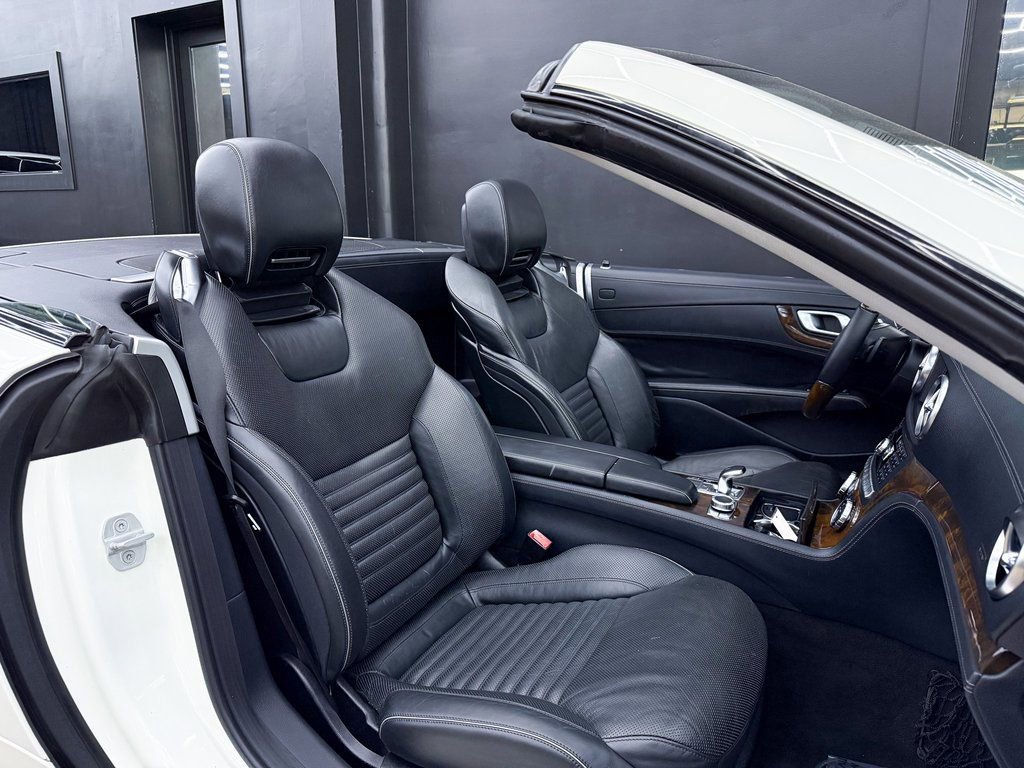 Used 2013 Mercedes-Benz SL 550 w/ Premium Pkg image 19