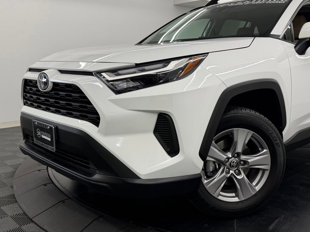 Certified 2025 Toyota RAV4 XLE w/ Convenience Package FWD image 4