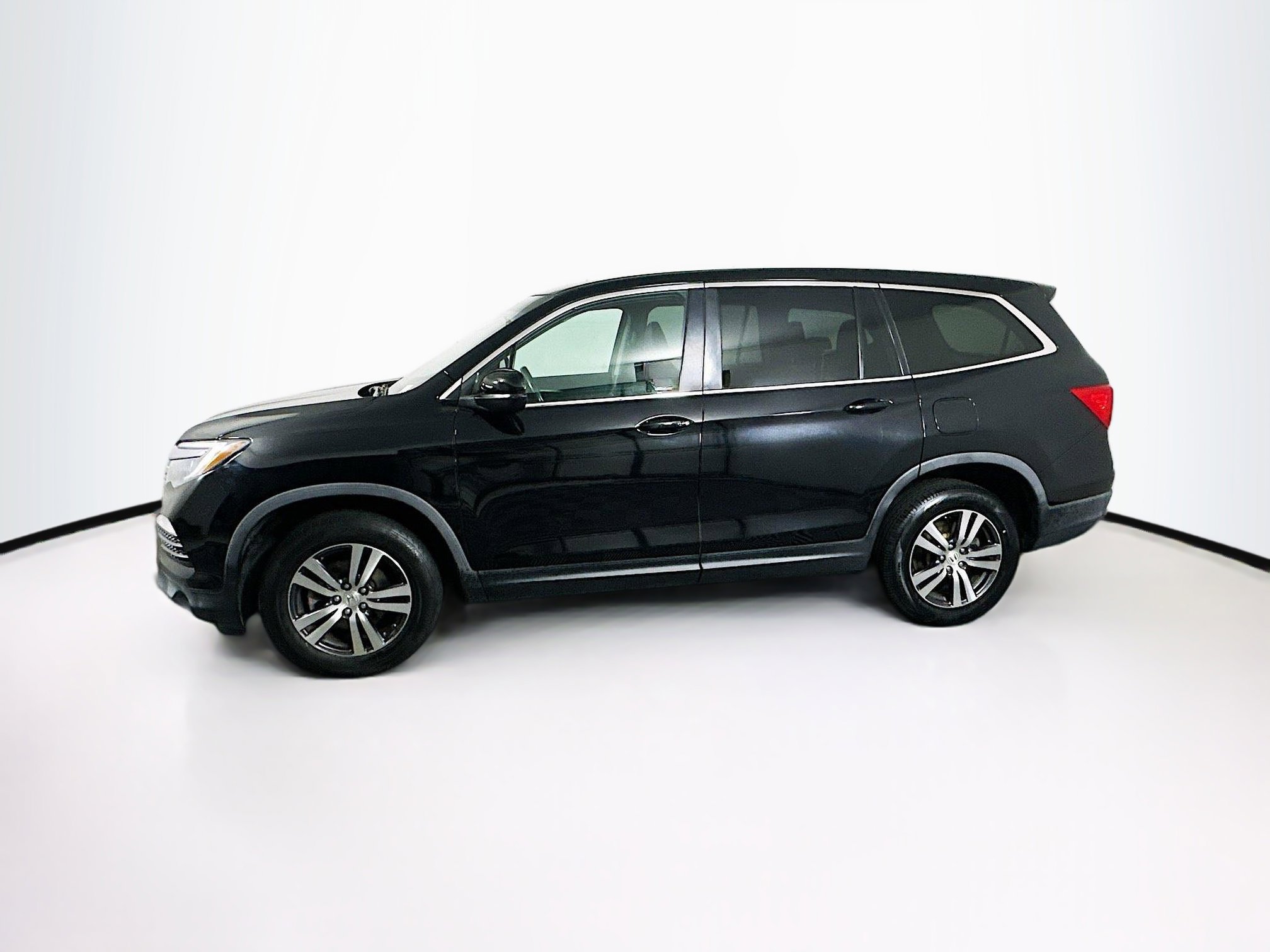 Used 2017 Honda Pilot EX-L image 4