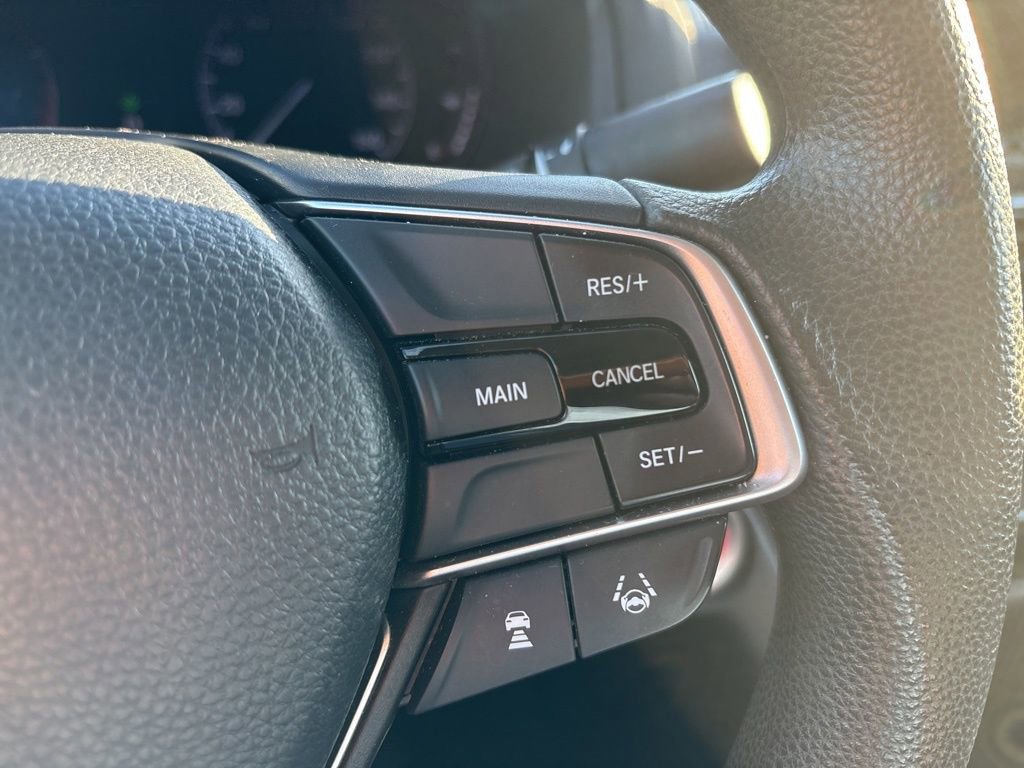 Used 2018 Honda Accord LX image 23