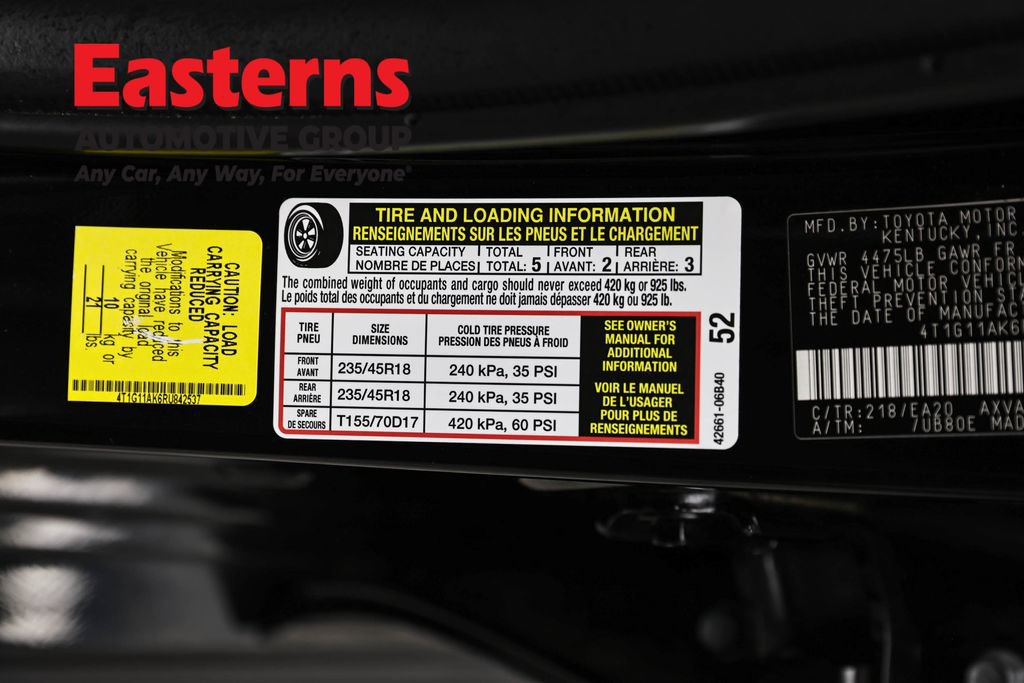 Used 2024 Toyota Camry SE w/ Cold Weather Package FWD image 35