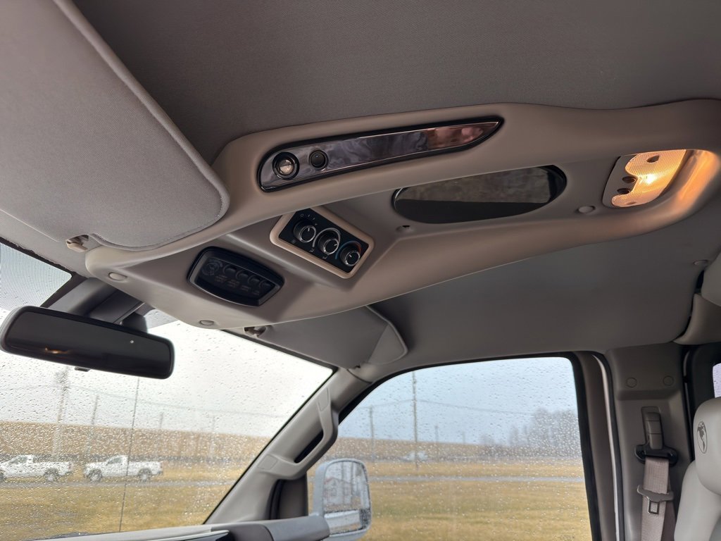 Used 2021 Chevrolet Express 2500 LS w/ Enhanced Convenience Package image 35