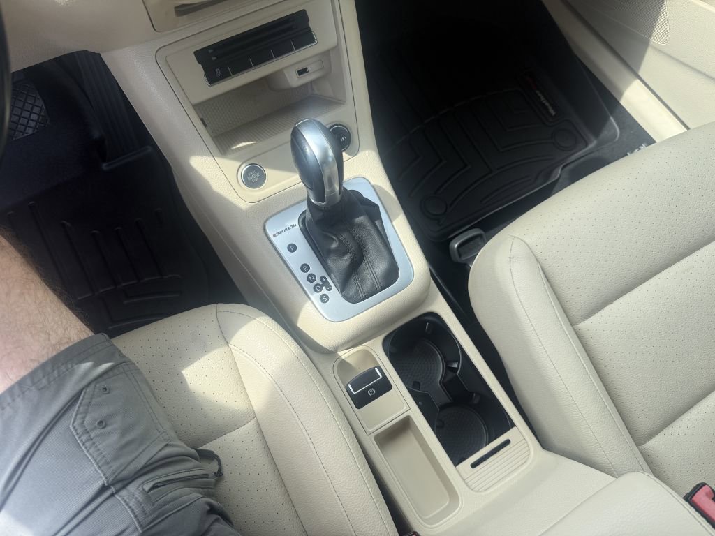 Used 2016 Volkswagen Tiguan S AWD/4WD image 9
