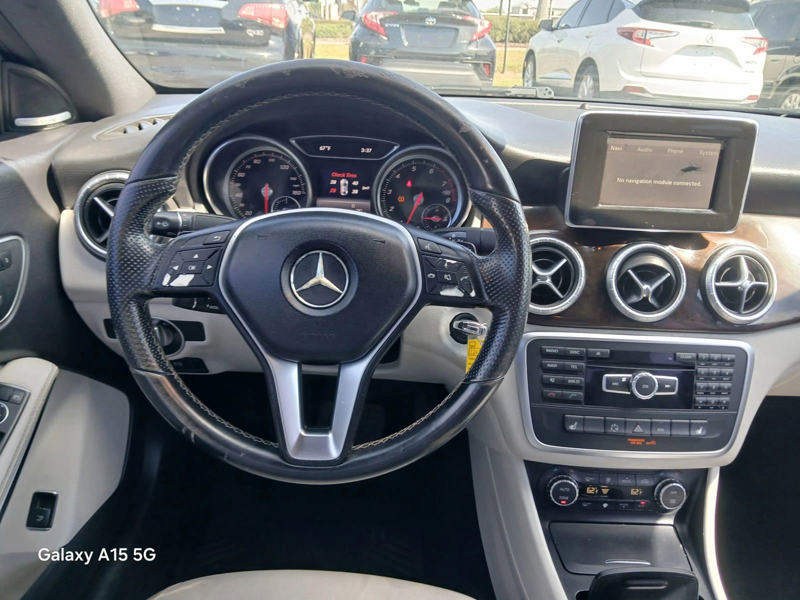 Used 2014 Mercedes-Benz CLA 250 image 23