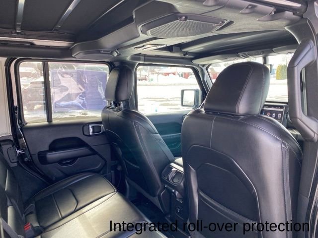 Used 2022 Jeep Wrangler Unlimited Sahara w/ Cold Weather Group image 38