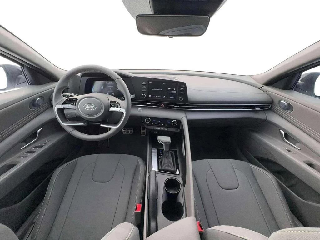 New 2026 Hyundai Elantra Sport image 13