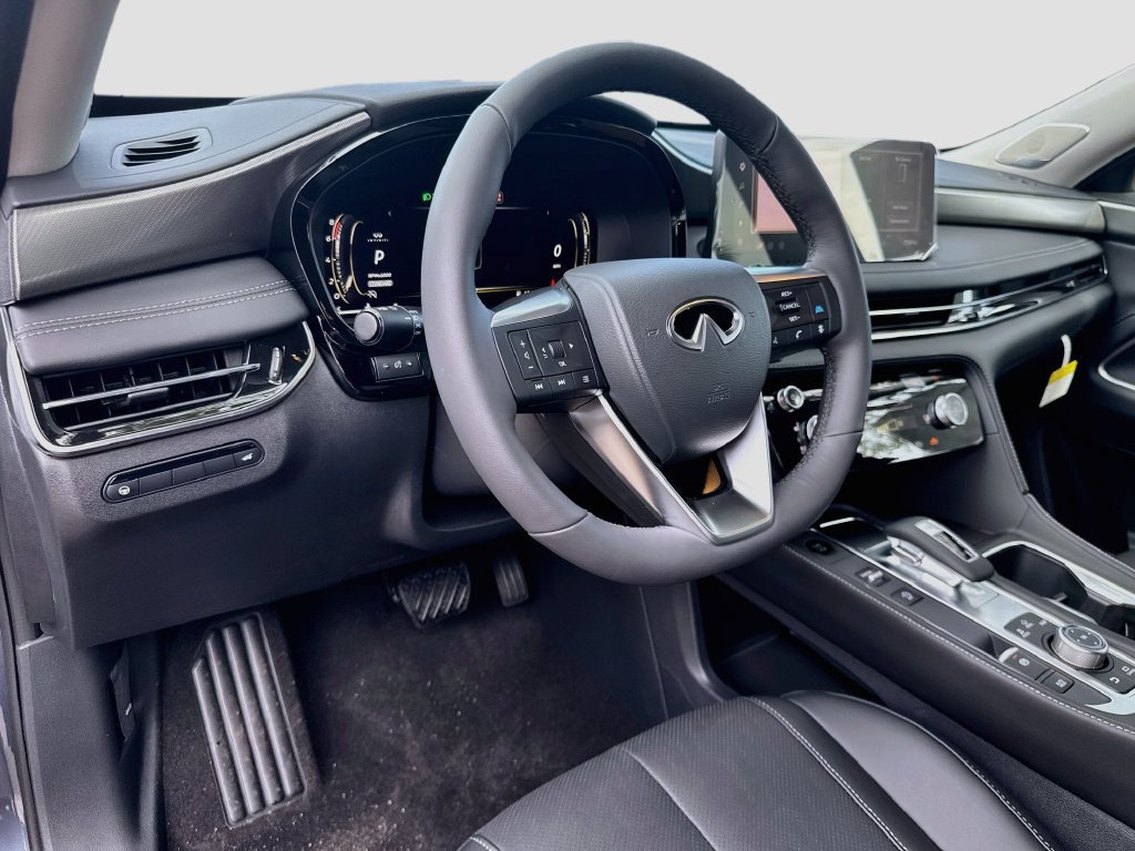 Used 2027 INFINITI QX60 Luxe w/ Cargo Package FWD image 10