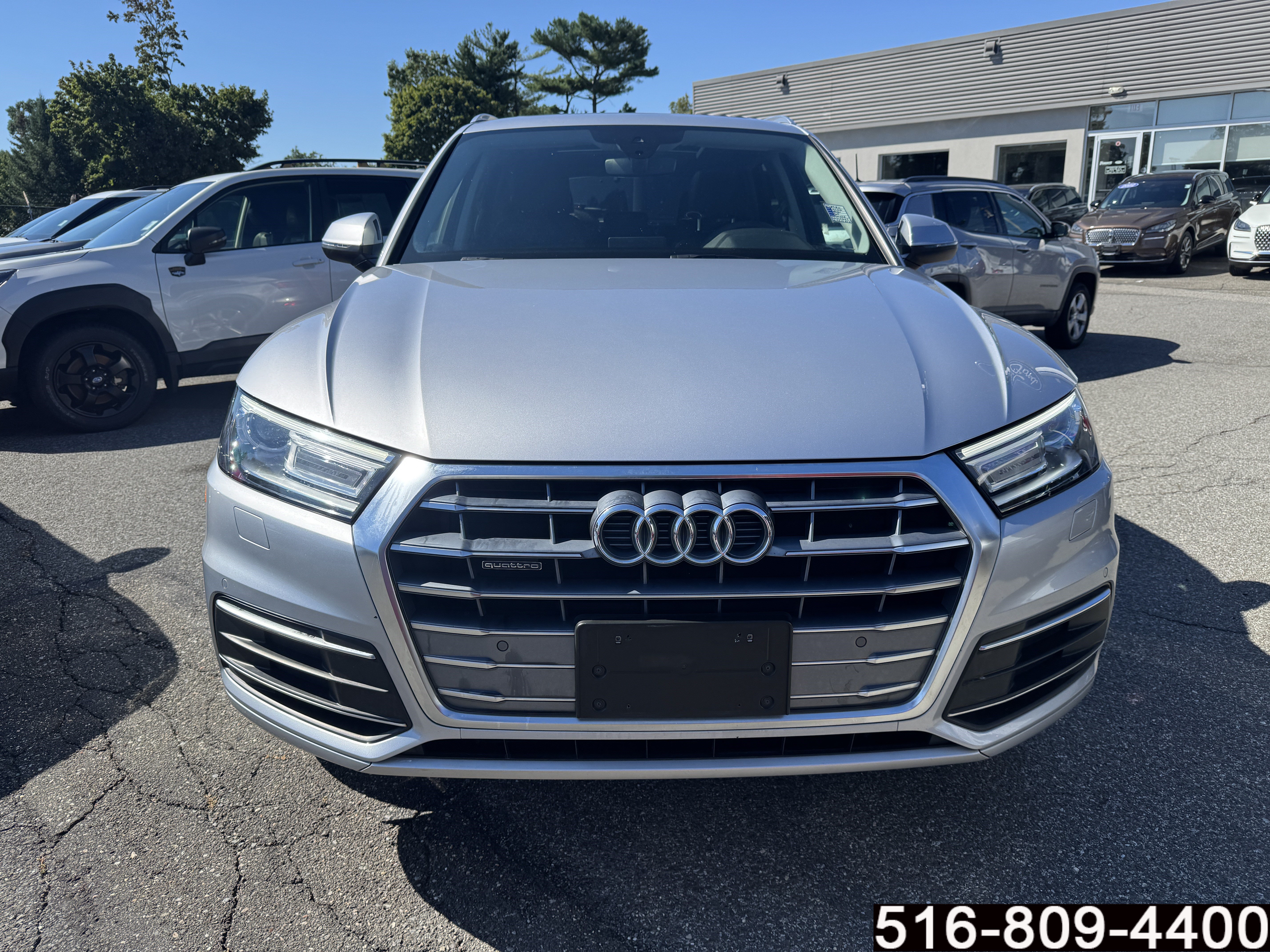 Used 2020 Audi Q5 Premium w/ Convenience Package AWD/4WD image 2