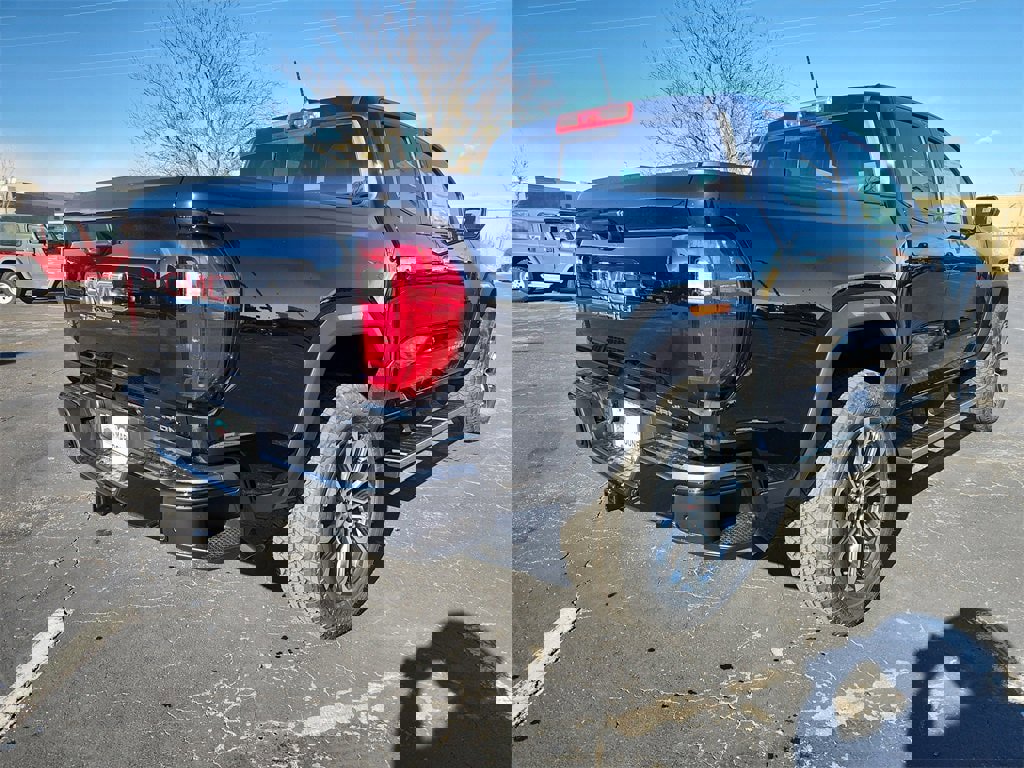 New 2026 GMC Canyon Denali image 3