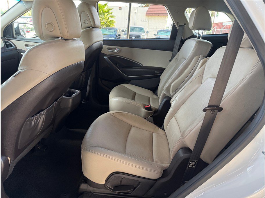 Used 2017 Hyundai Santa Fe Limited w/ Cargo Package image 21