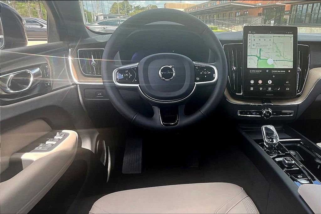 New 2026 Volvo XC60 B5 Plus w/ Protection Package Premier AWD/4WD image 23