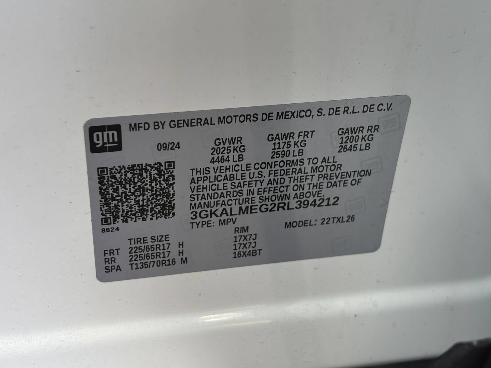 Used 2024 GMC Terrain SLE FWD image 27