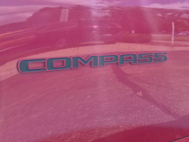 Certified 2022 Jeep Compass Limited w/ (RED) Package AWD/4WD image 10