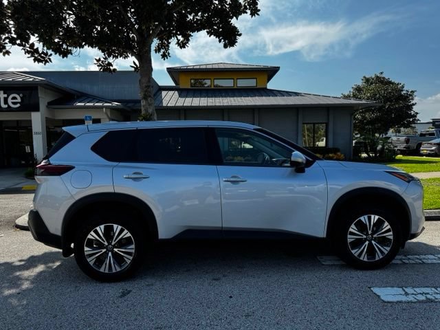 Used 2021 Nissan Rogue SV FWD image 6