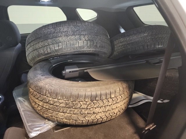 Used 2019 Chevrolet Blazer LT image 12