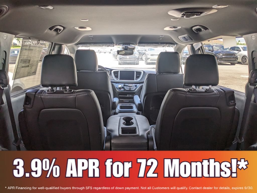 New 2026 Chrysler Pacifica Select FWD image 19