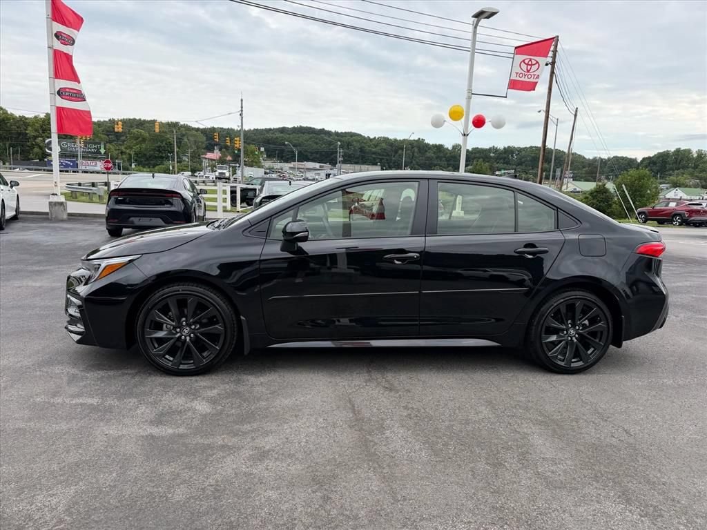 Used 2026 Toyota Corolla SE FWD image 8
