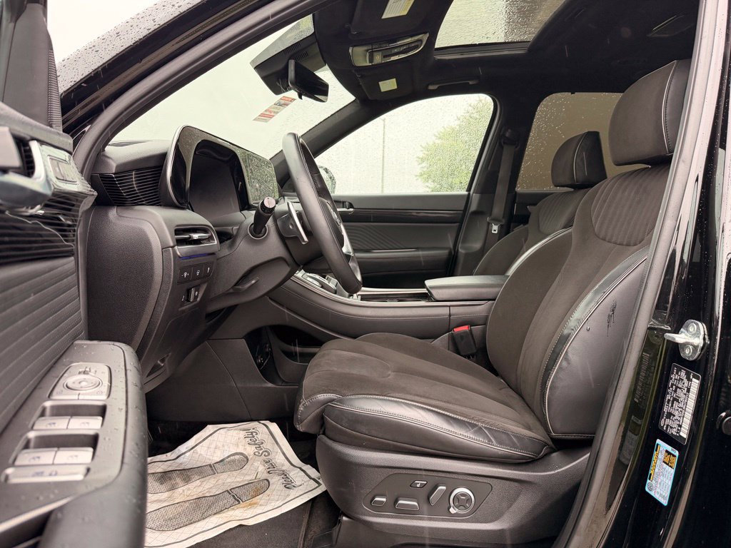 Used 2024 Hyundai Palisade Calligraphy AWD/4WD image 2