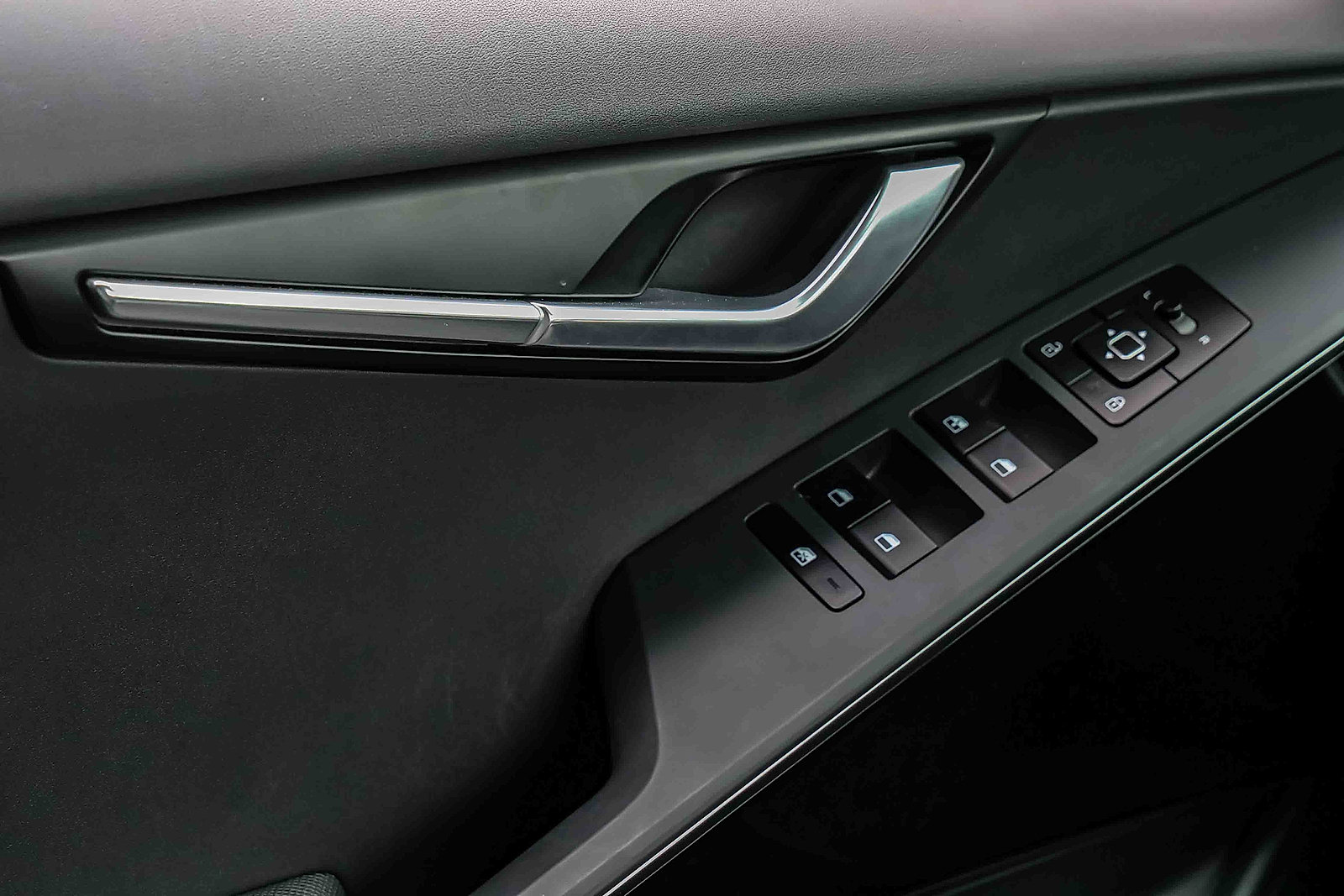 Certified 2024 Kia Niro Wind w/ Wind Preserve Package image 14