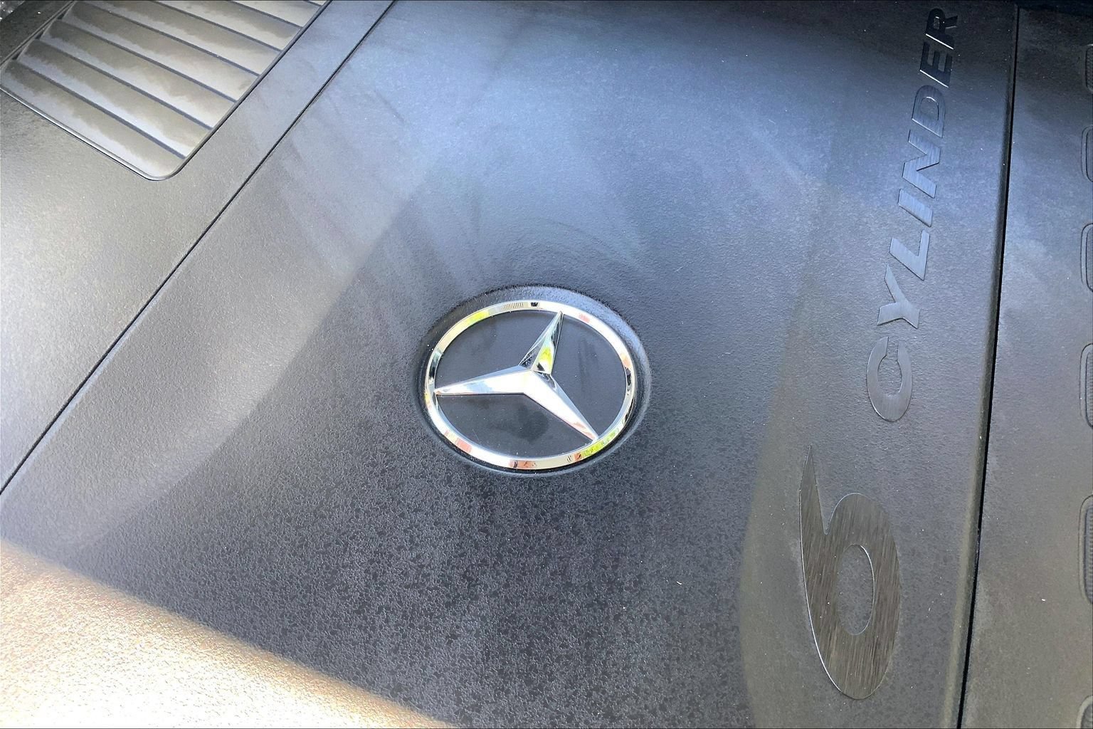 Used 2025 Mercedes-Benz GLS 450 4MATIC image 32