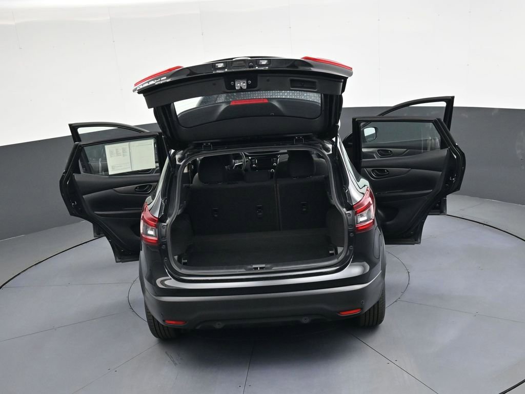 Used 2021 Nissan Rogue Sport S image 44