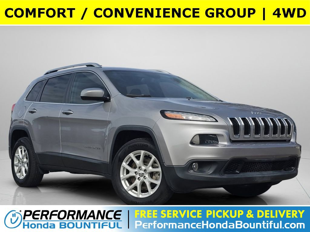 Used 2017 Jeep Cherokee Latitude w/ Comfort/Convenience Group AWD/4WD image 1