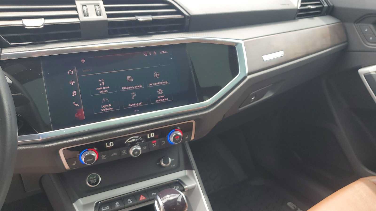 Certified 2022 Audi Q3 2.0T Premium w/ Convenience Package AWD/4WD image 28
