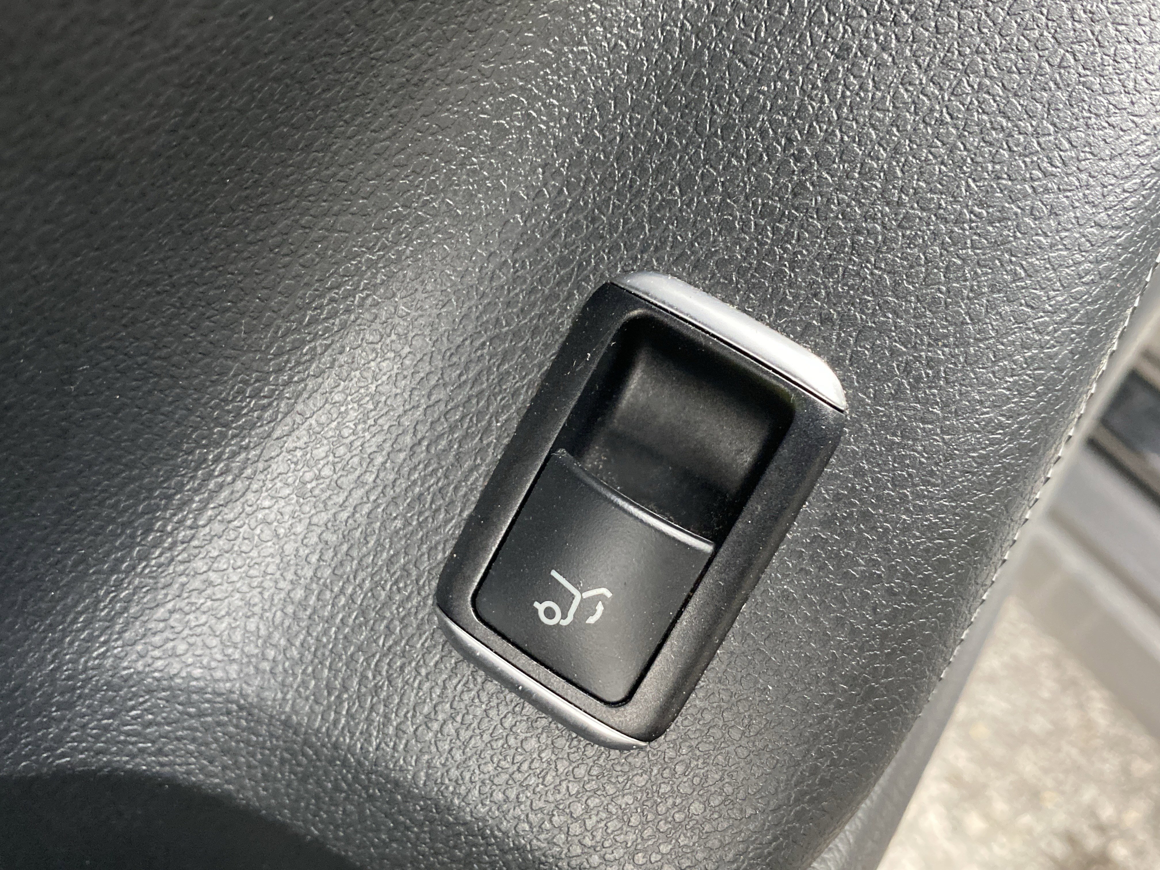 Used 2019 Mercedes-Benz GLA 250 4MATIC image 28