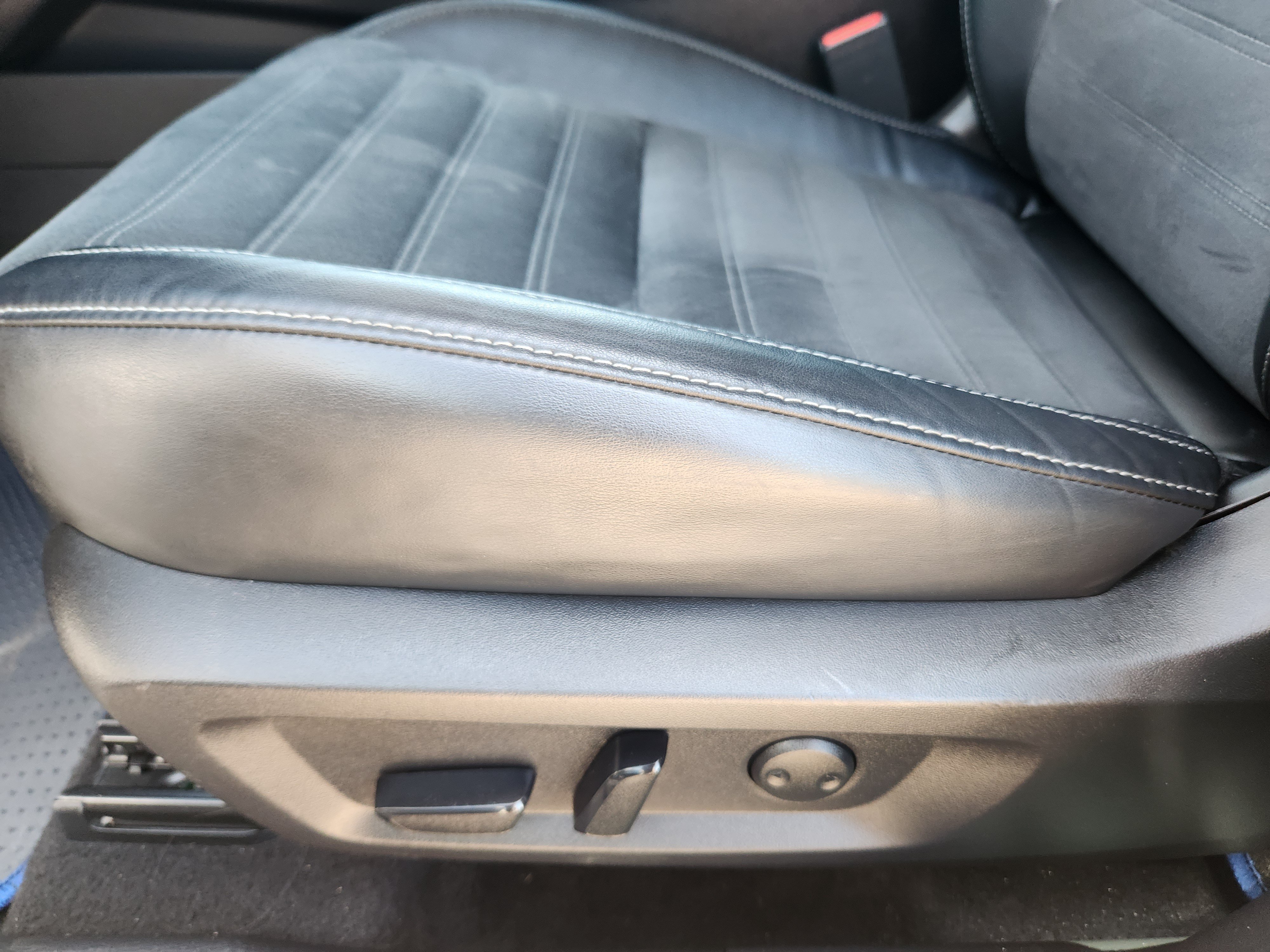 Used 2023 Mitsubishi Outlander SE AWD/4WD image 17