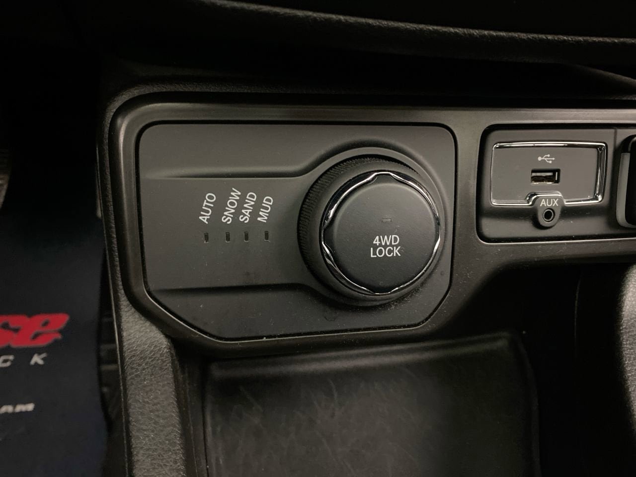 Used 2023 Jeep Renegade Altitude w/ Sun/Sound Group AWD/4WD image 20