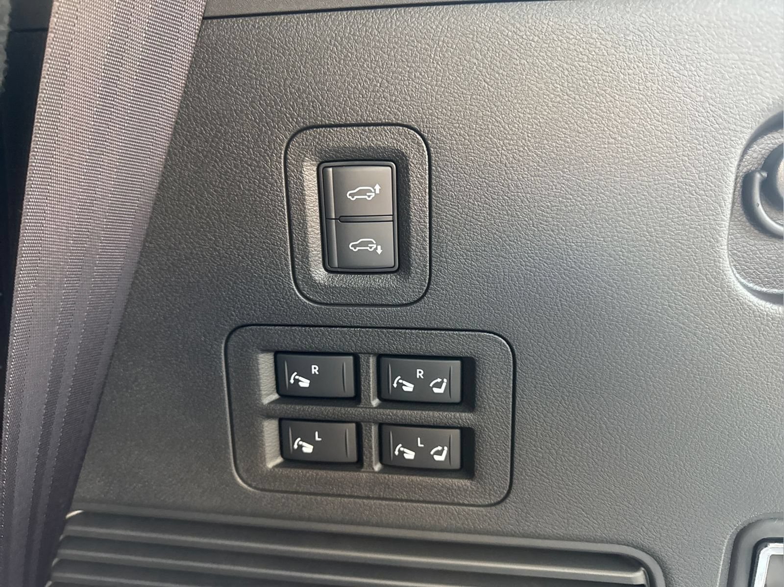 New 2026 Nissan Armada PRO-4X AWD/4WD image 35