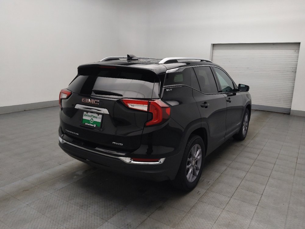 Used 2023 GMC Terrain SLT image 9