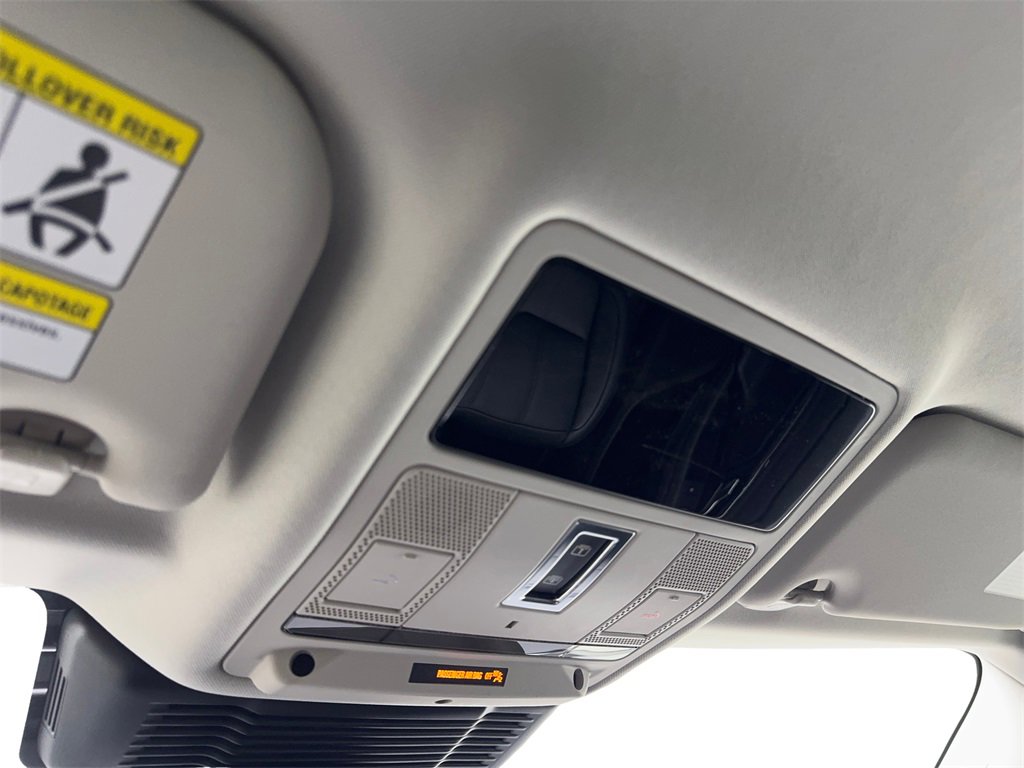 Used 2023 Land Rover Range Rover Evoque SE image 70