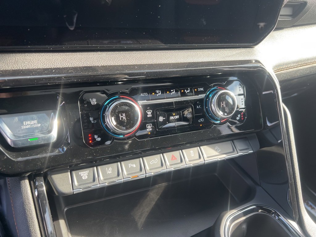 New 2026 GMC Sierra 2500 AT4 w/ AT4 Premium Plus Package image 16