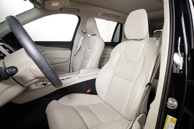 Certified 2025 Volvo XC90 T8 Ultra w/ Protection Package Premier AWD/4WD image 23