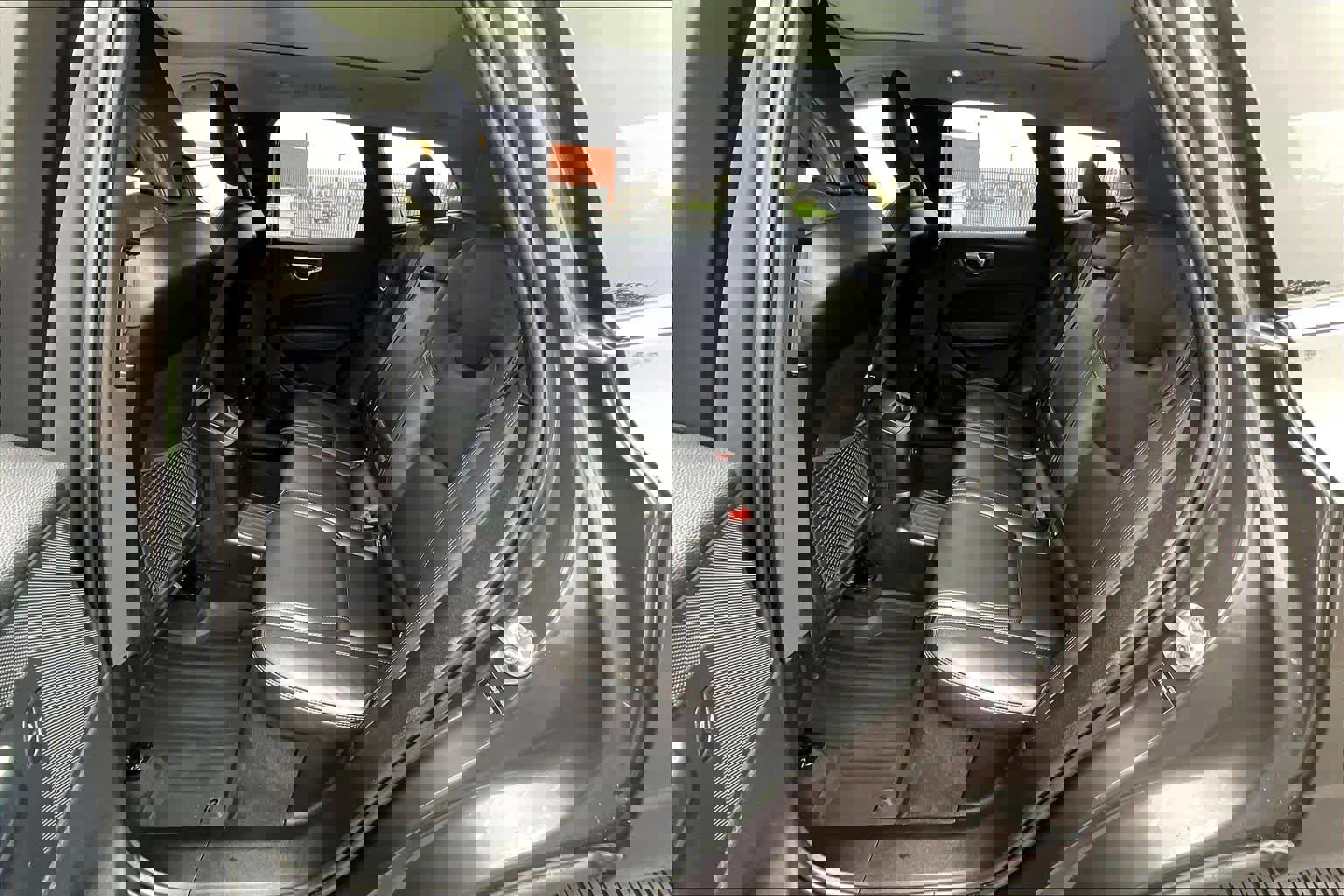 Used 2023 Volvo XC60 T8 Ultimate image 29