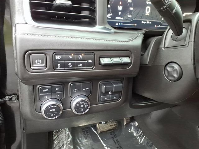 Used 2024 GMC Yukon XL Denali Ultimate image 32