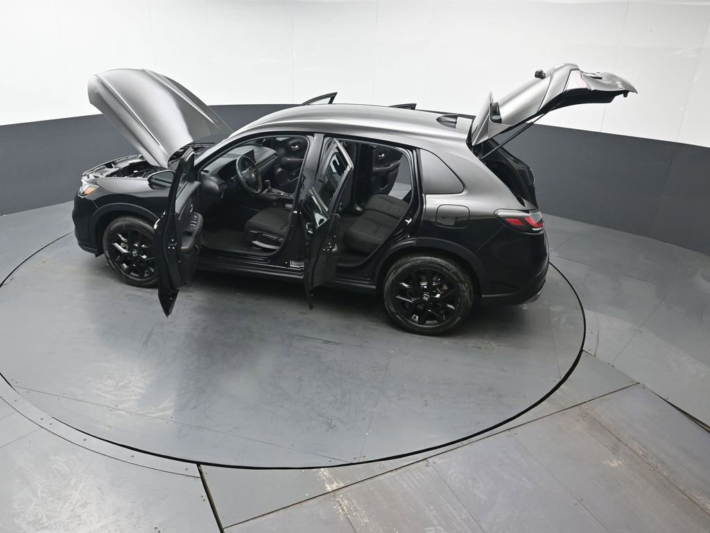 Used 2025 Honda HR-V Sport image 41