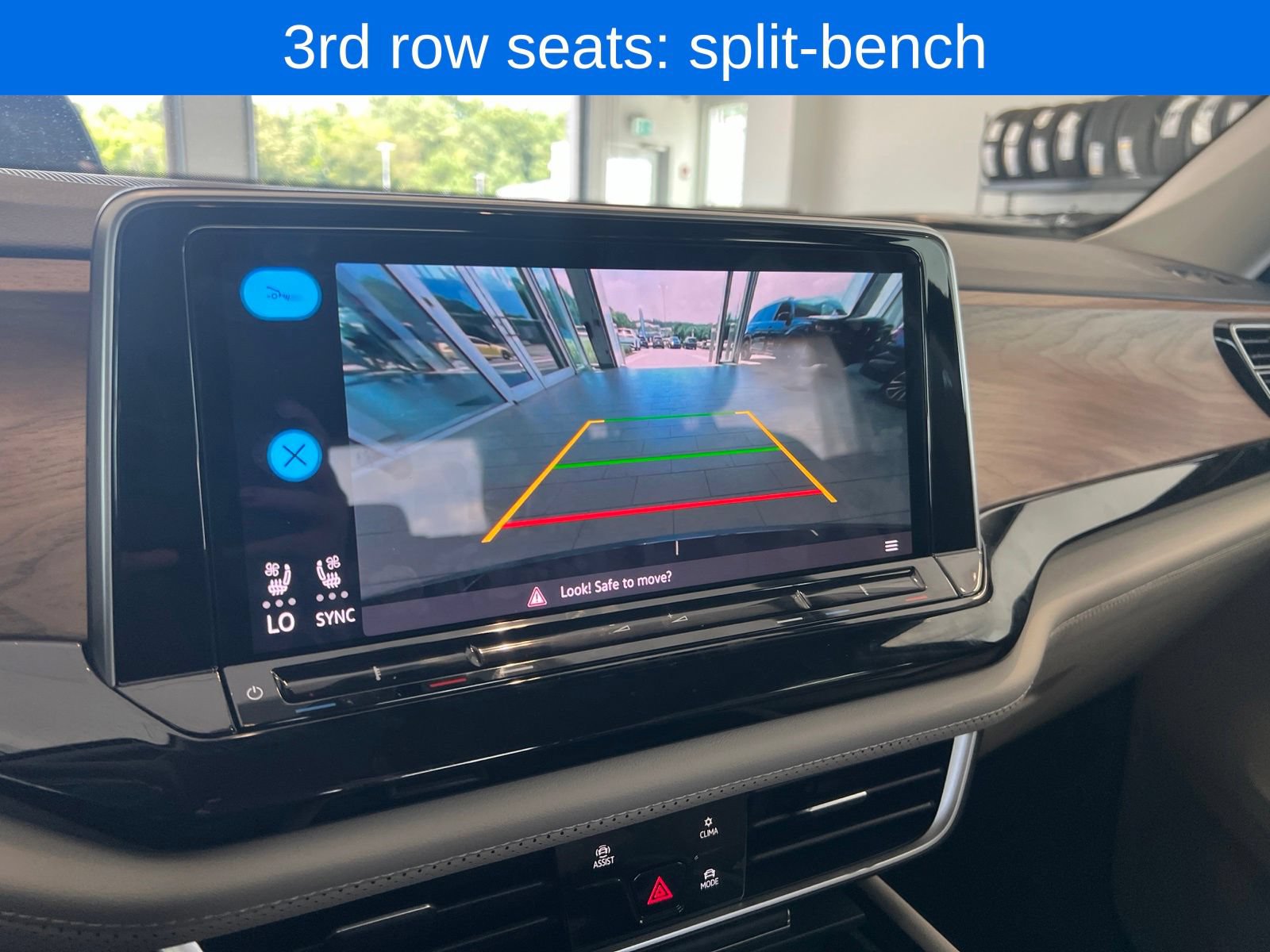 Certified 2026 Volkswagen Atlas SE FWD image 16