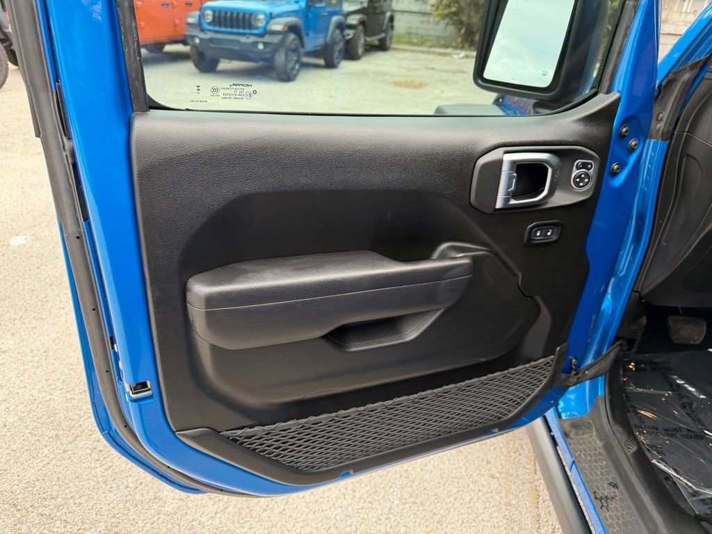 Certified 2023 Jeep Gladiator Rubicon w/ Trailer Tow Package image 11