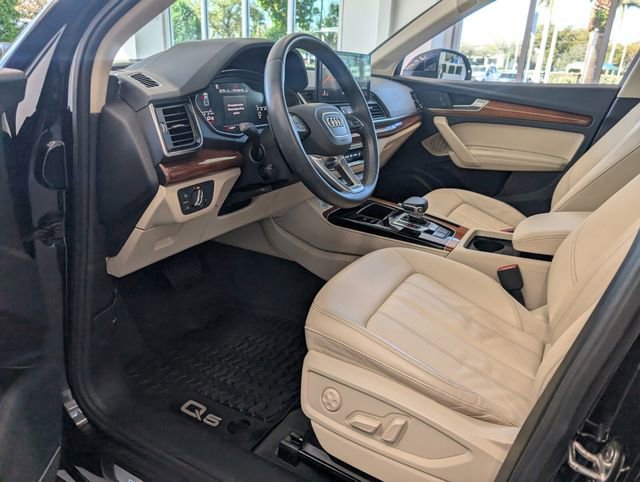 Used 2023 Audi Q5 2.0T Premium Plus w/ Premium Plus Package image 7