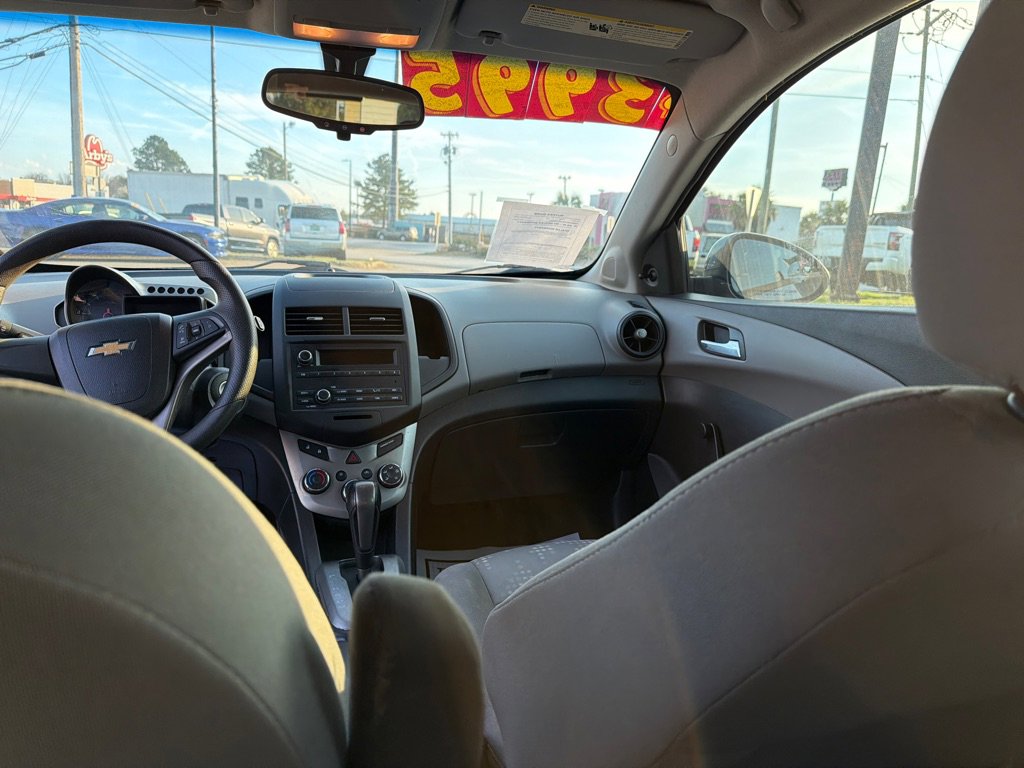 Used 2014 Chevrolet Sonic LS image 12