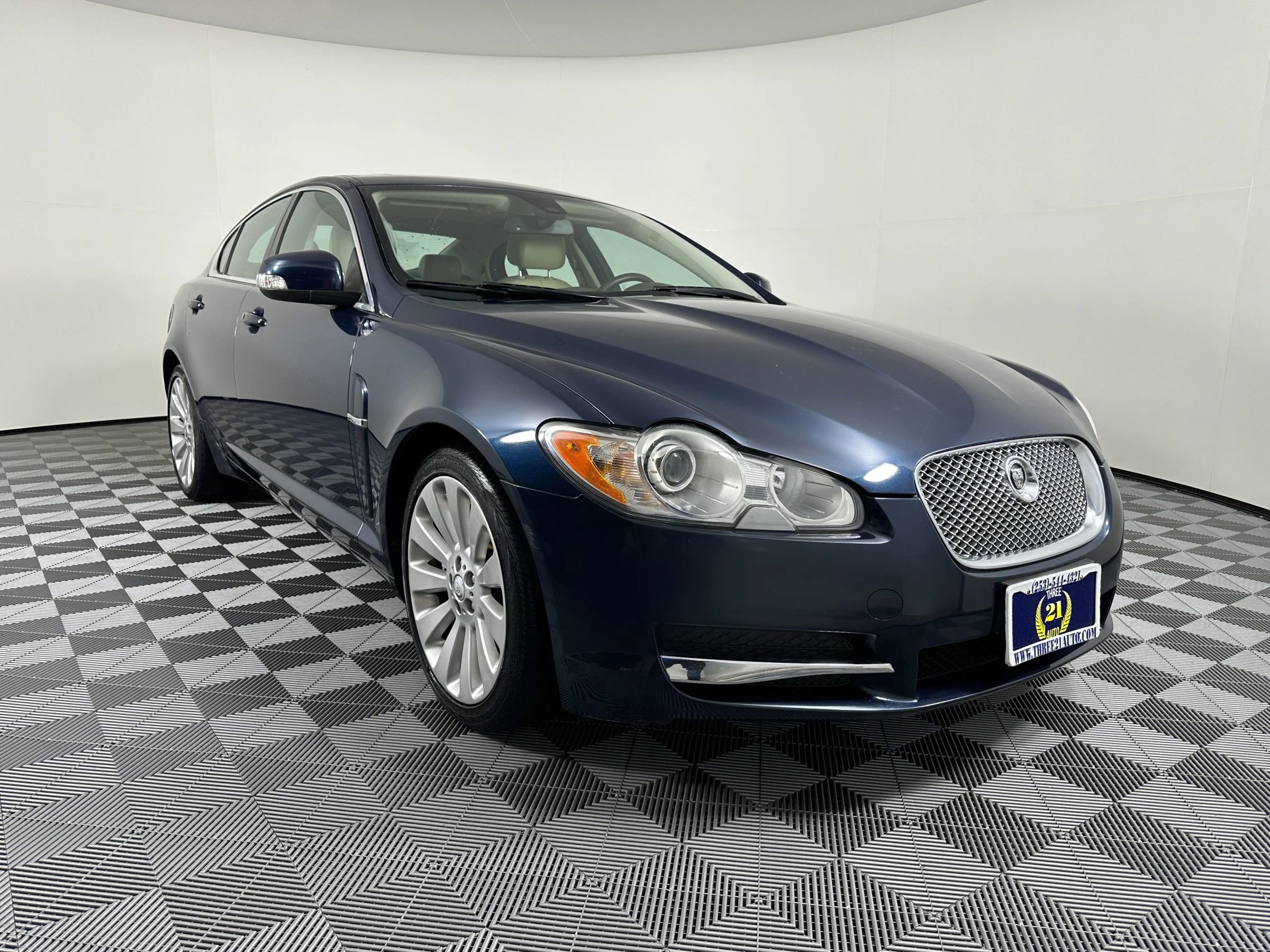 Used 2009 Jaguar XF Premium image 4