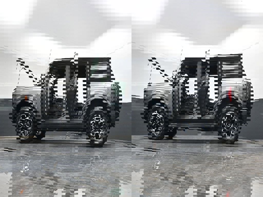 Used 2021 Ford Bronco Outer Banks image 38