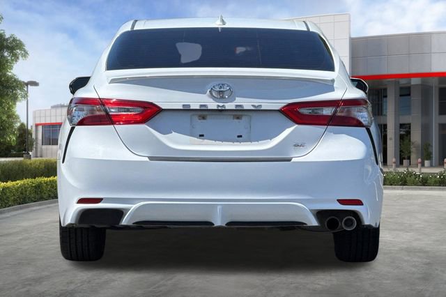 Used 2019 Toyota Camry SE FWD image 5