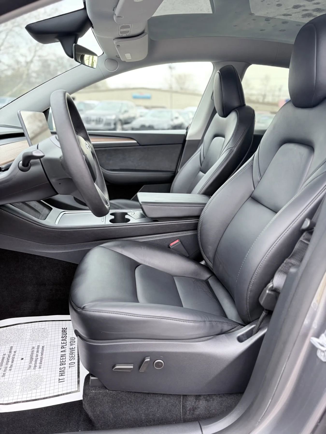 Used 2025 Tesla Model Y Performance image 22