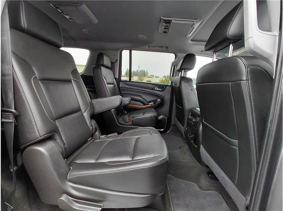 Used 2018 Chevrolet Suburban Premier image 17