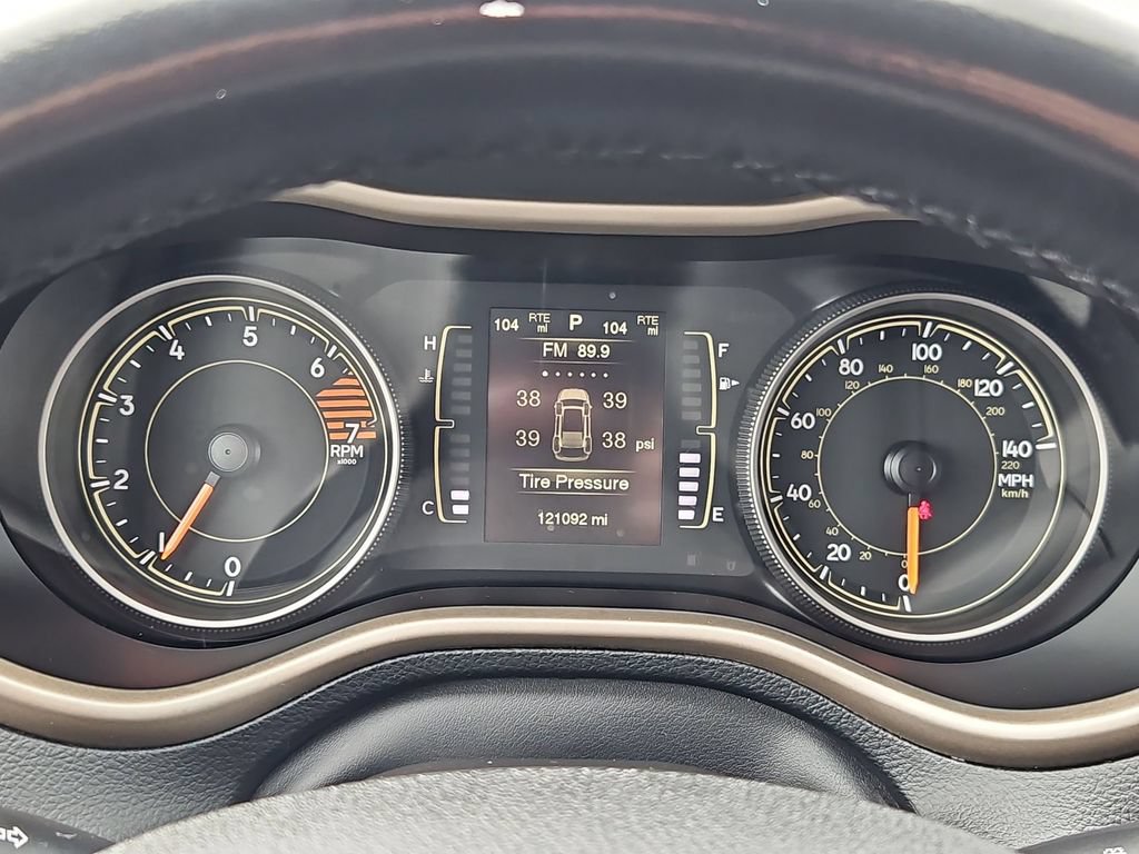 Used 2016 Jeep Cherokee Sport AWD/4WD image 15