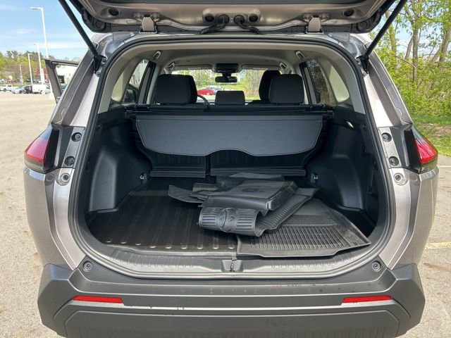 Certified 2026 Toyota RAV4 LE AWD/4WD image 31